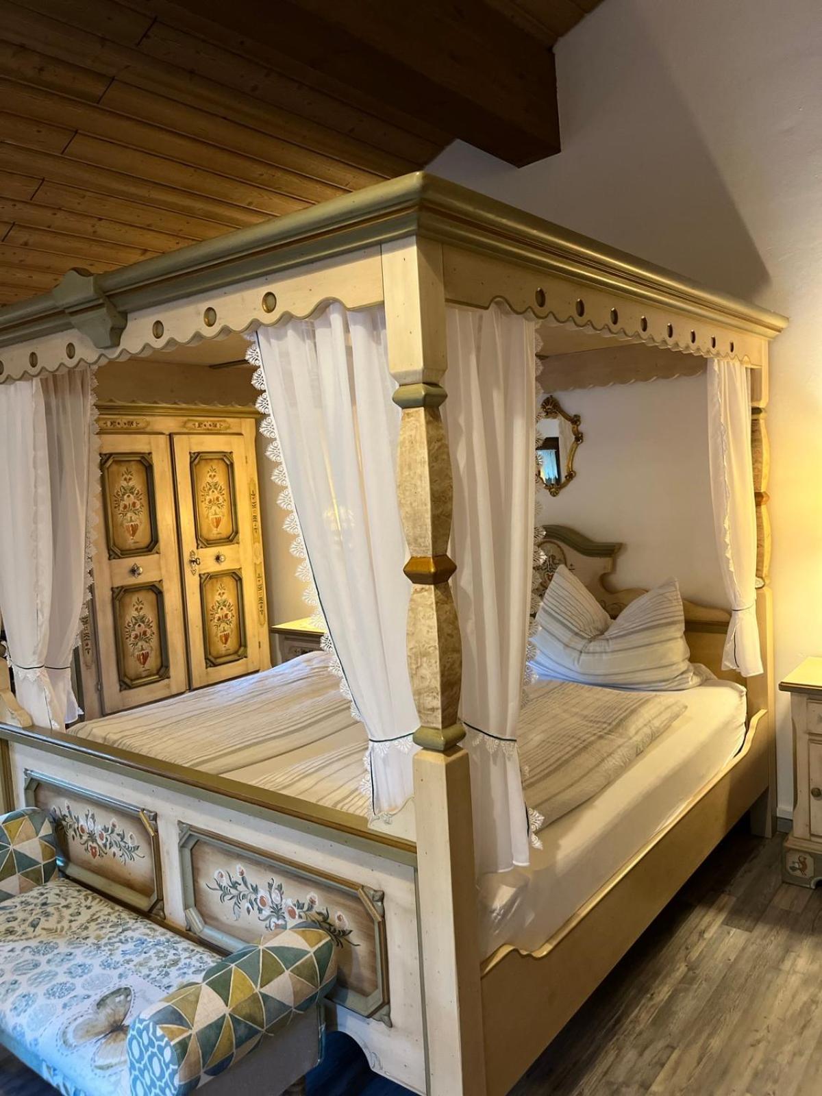 Schwarzwald - Villa Appartments Titisee المظهر الخارجي الصورة